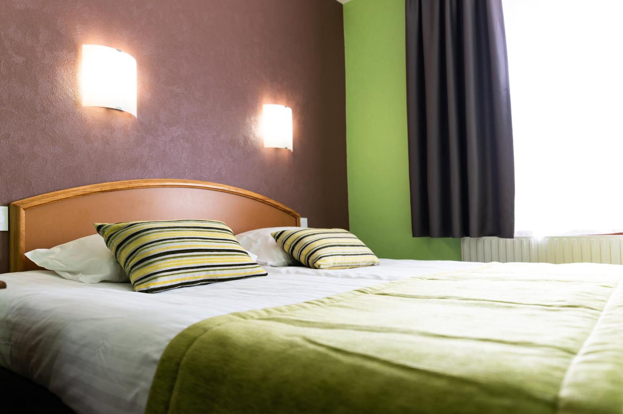 Hotel Cheval De Bronze Remiremont Luaran gambar