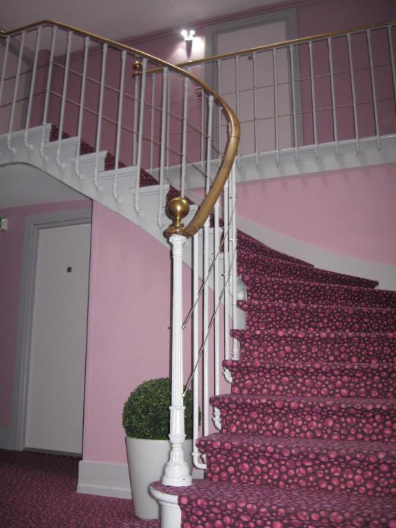 Hotel Cheval De Bronze Remiremont Luaran gambar